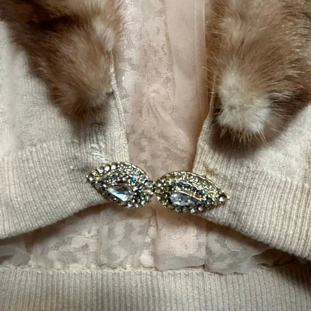 1950s Cashmere Cardigan Detachable Mink Fur Collar Rhinestone Clasp Glam SM - Picture 13 of 13